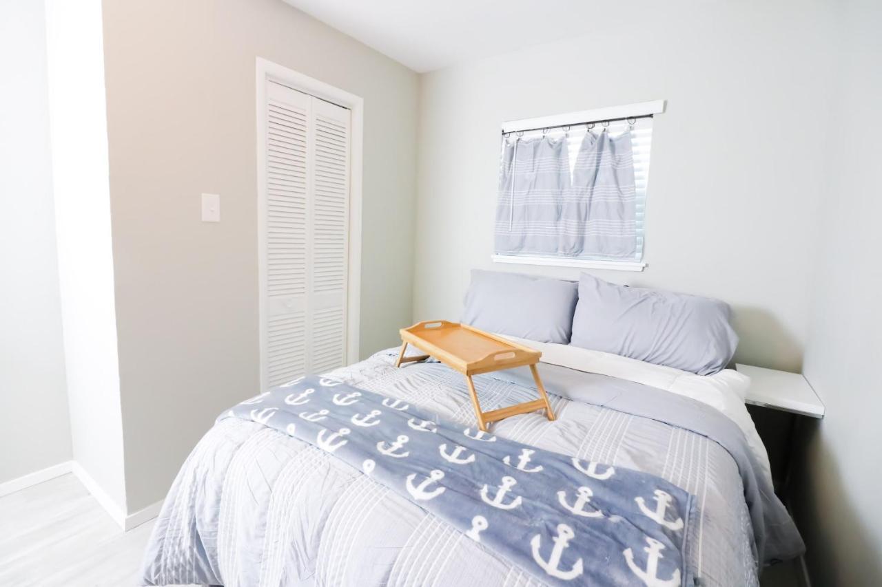 Sunny Daze Walk To Beach 2 Decks Pet Friendly Has A Mini Bar Galveston Exteriér fotografie