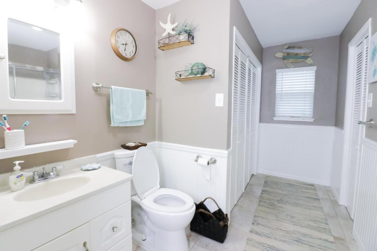 Sunny Daze Walk To Beach 2 Decks Pet Friendly Has A Mini Bar Galveston Exteriér fotografie